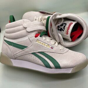 Reebok Classic Human Rights Now! - Women’s High Top Sneakers CHALK/GREEN/RED